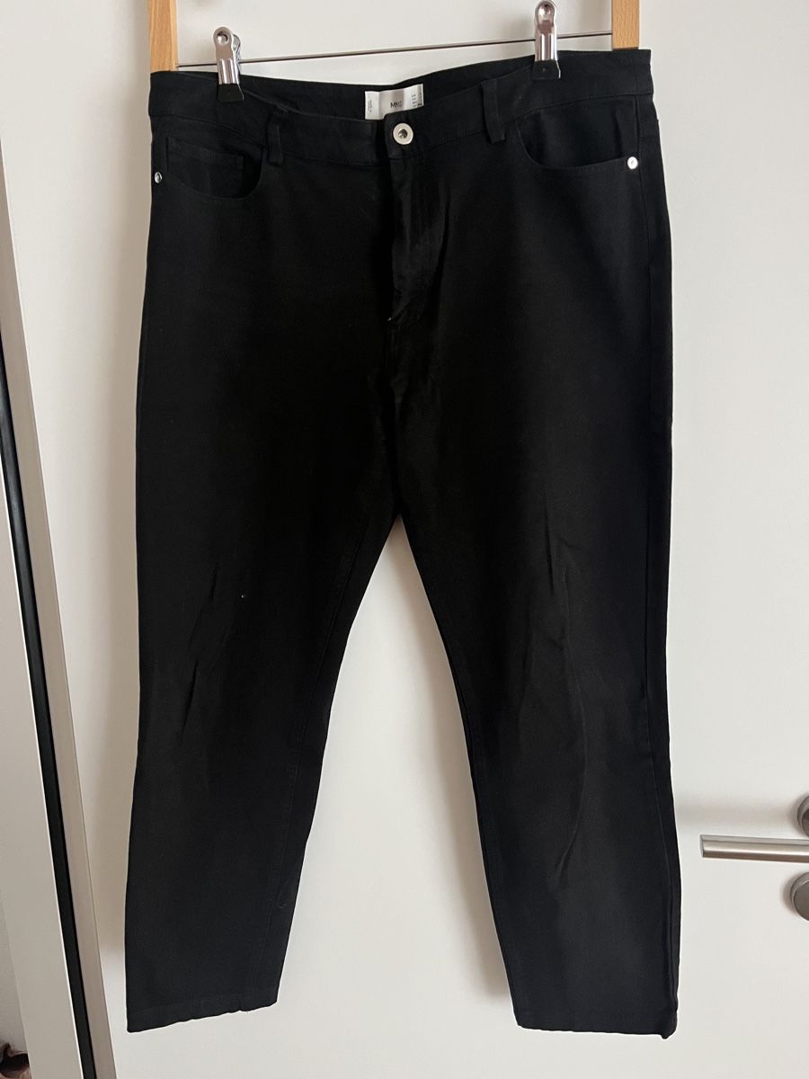 Mango Jeans: Schwarze Jeans, bequem – Usato da Zürich venduto da Lelillemore