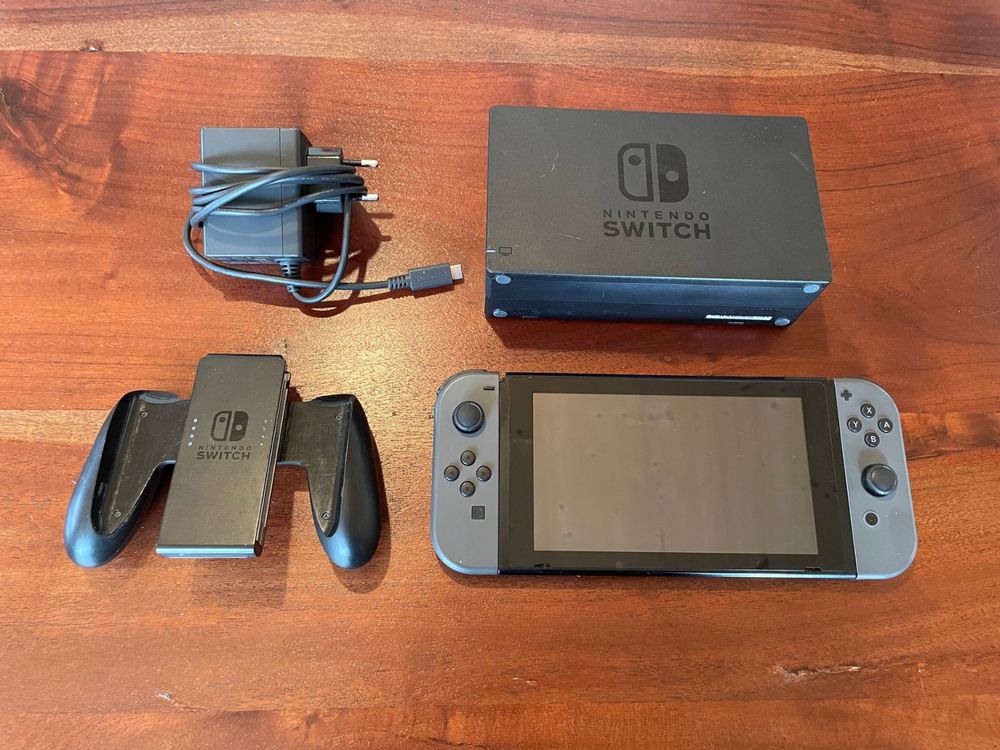 Nintendo Switch Konsole / gebraucht Kaufen auf Ricardo