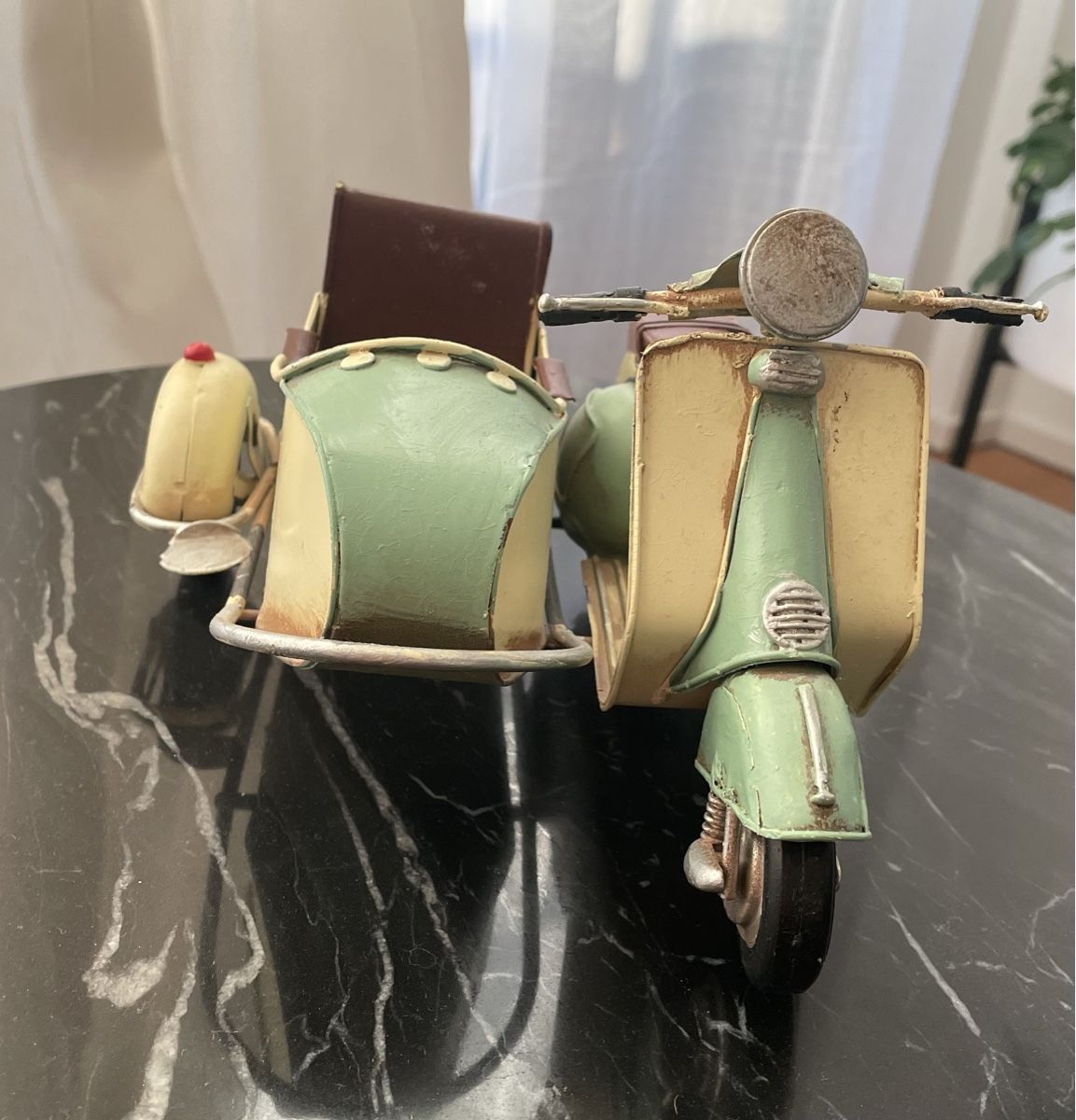 Tutte le decorazioni: Motorrad Model mit Seitenwagen als Deko – Nuovo (secondo la descrizione) da Oberwil BL venduto da J.L. 3