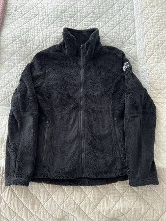 Schwarze Jet Set Fleece Jacke, Gr. S - Kuschelig warm!