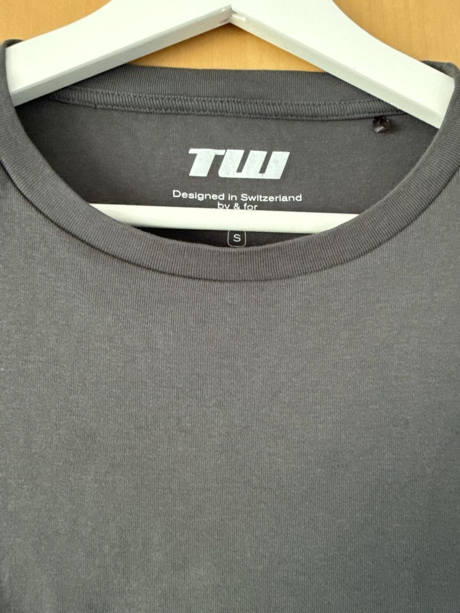 Tally Weijl T-shirts: Tshirt Damen – D'occasion à Wilen (Sarnen) par aninaschwab 1