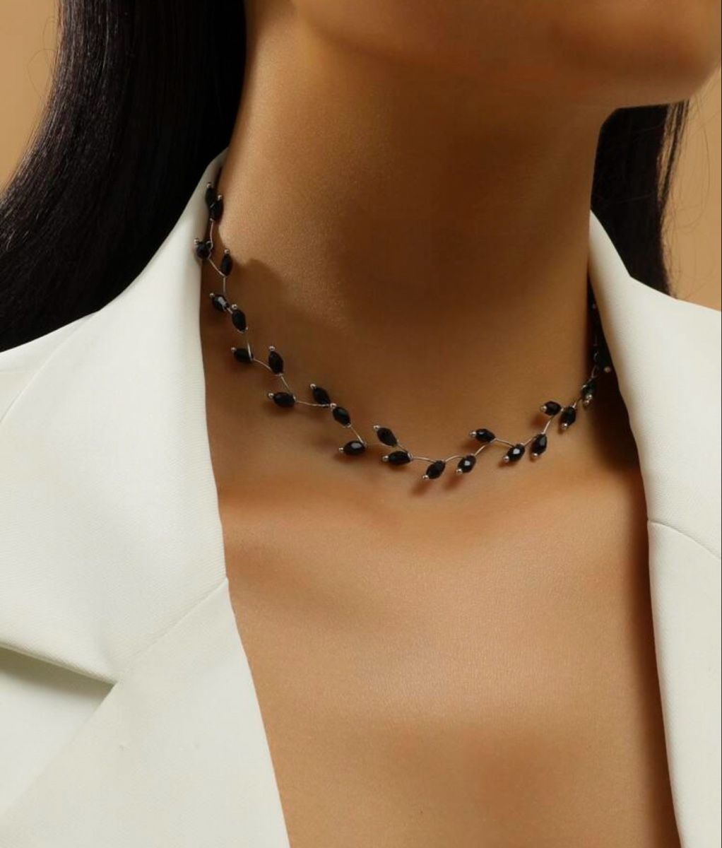 Colliers: Collier  – Neuf avec emballage d'origine à Châtel-St-Denis par Montclair_Swiss