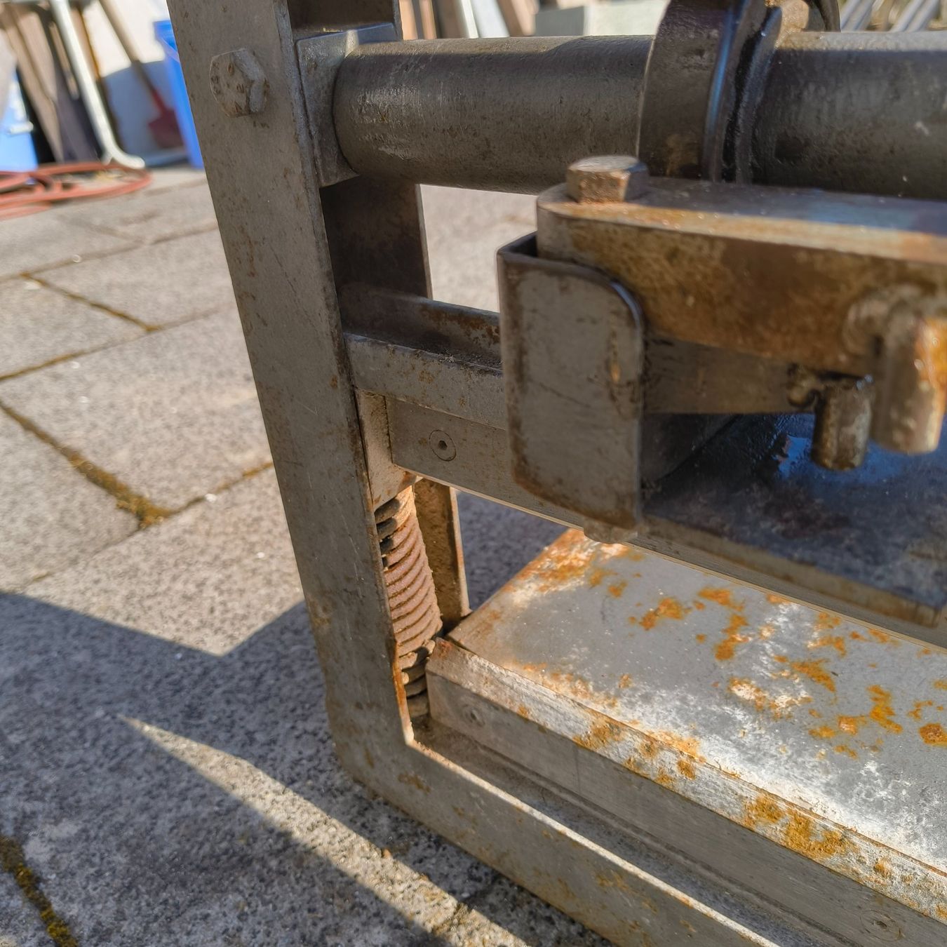 Tous les outils: Gipsplatten - Trennbock – D'occasion à Pratteln par mattia51 5