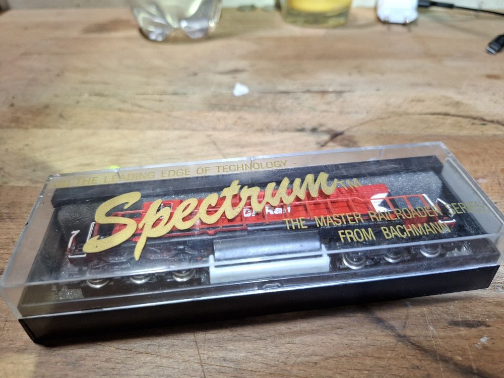 Spectrum Modelleisenbahnen: Spur N Dieselok CPRail – Gebraucht aus Flaach von maniv6 4