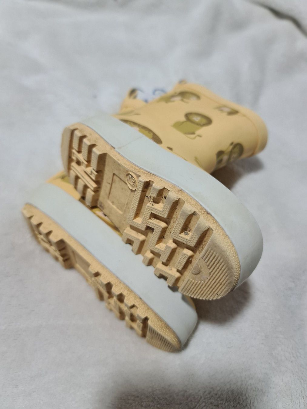 Scarpe per ragazzi: Bottes pluie lion jaune taille 21 – Usato da Orbe venduto da wulfnacht 1