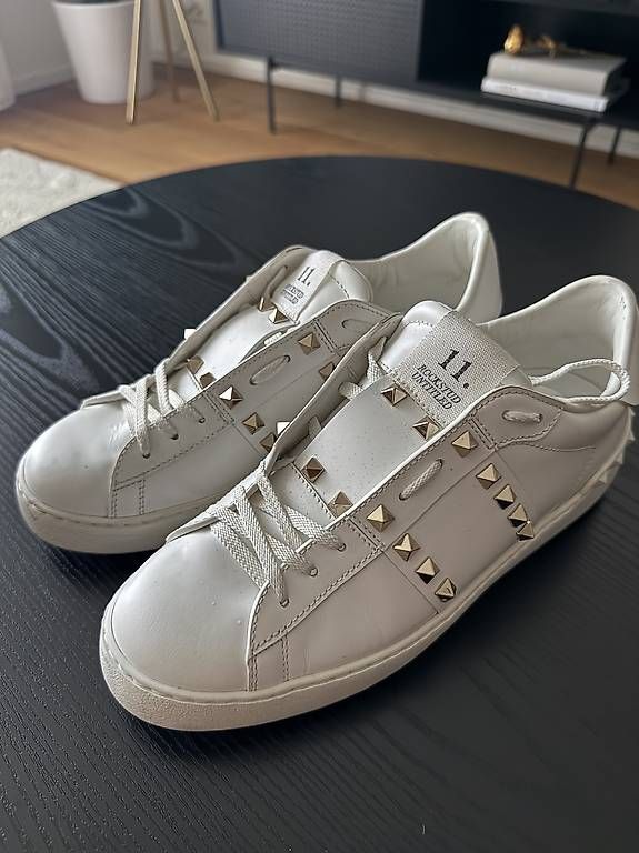 Chaussures femmes: Valentino Garavani Sneakers – D'occasion à Gockhausen par aniizor 1