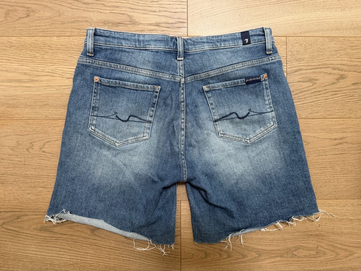 Mankind Jeans: 7 for all mankind Damen Jeans Shorts – Usato da Zürich venduto da z00mie 4