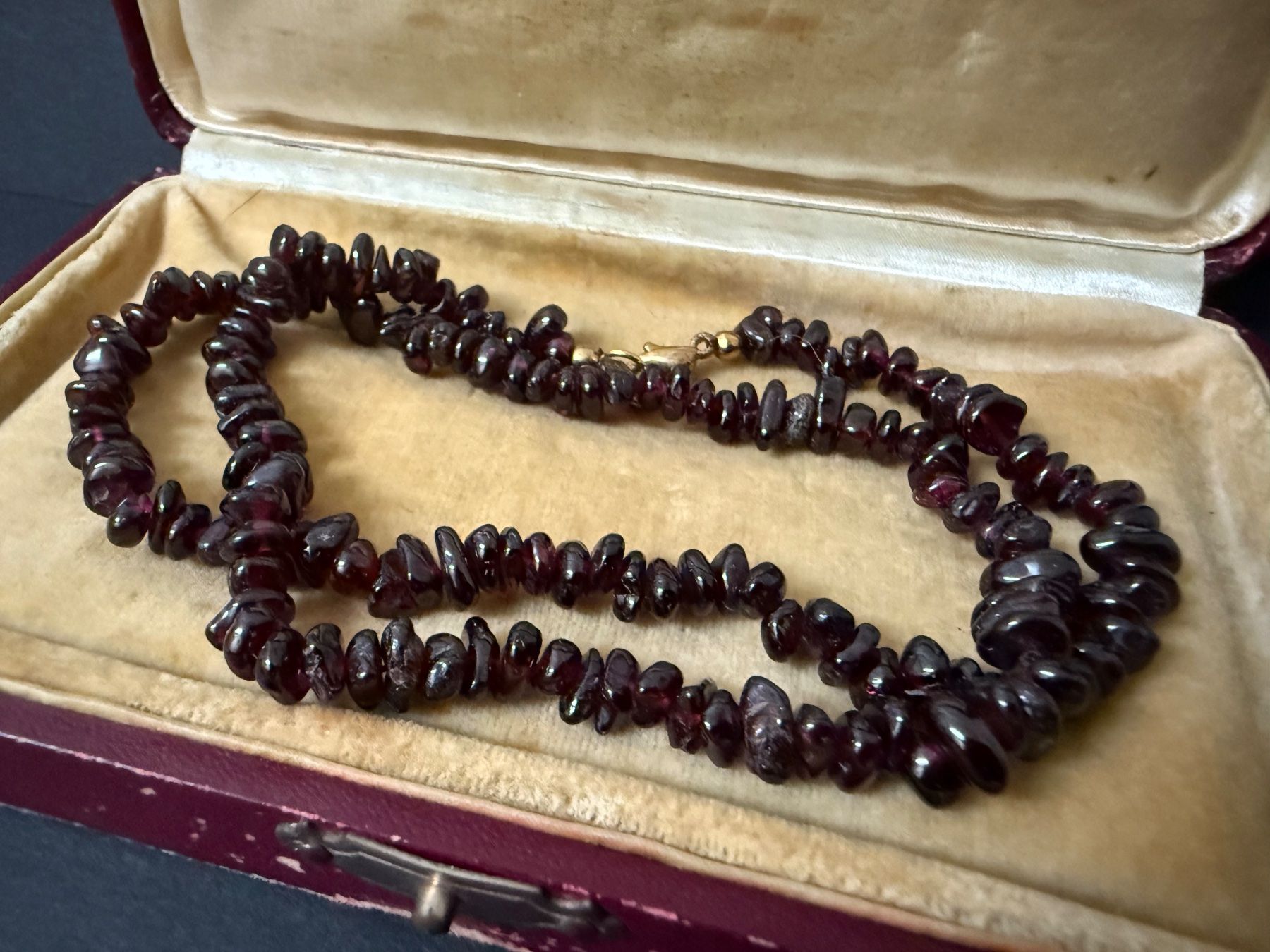 Ketten: Vintage Granat Kette – Gebraucht aus Spiegel b. Bern von Rogger72
