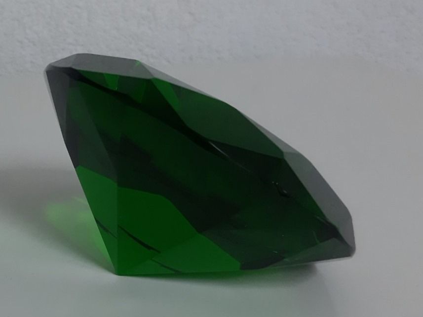 Tutte le decorazioni: Diamant Glas grün 12 cm Neu – Nuovo e nell'imballaggio originale da Urtenen-Schönbühl venduto da Kronengold 1