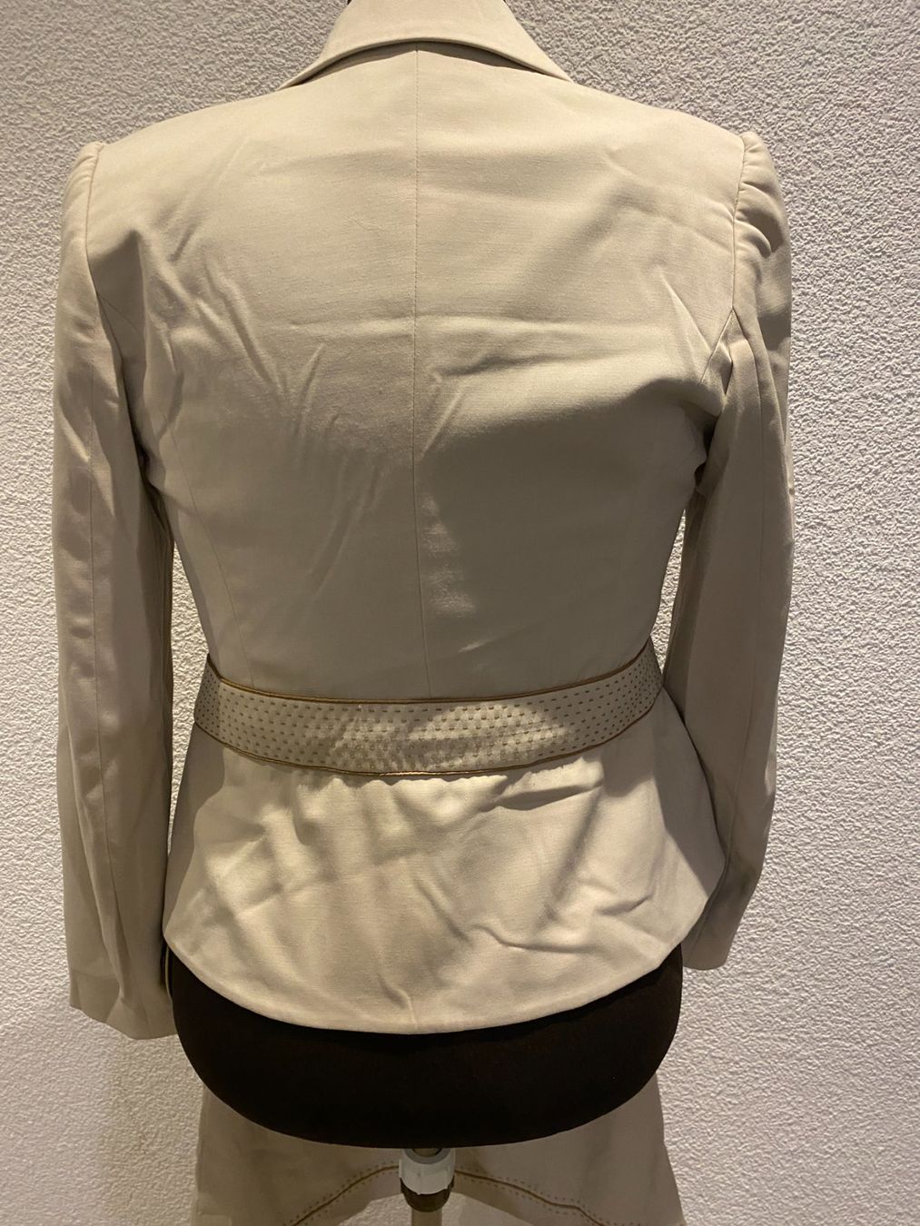 Costumi: Damen Anzug NISSA 34 – Usato da Liestal venduto da aarroon 1