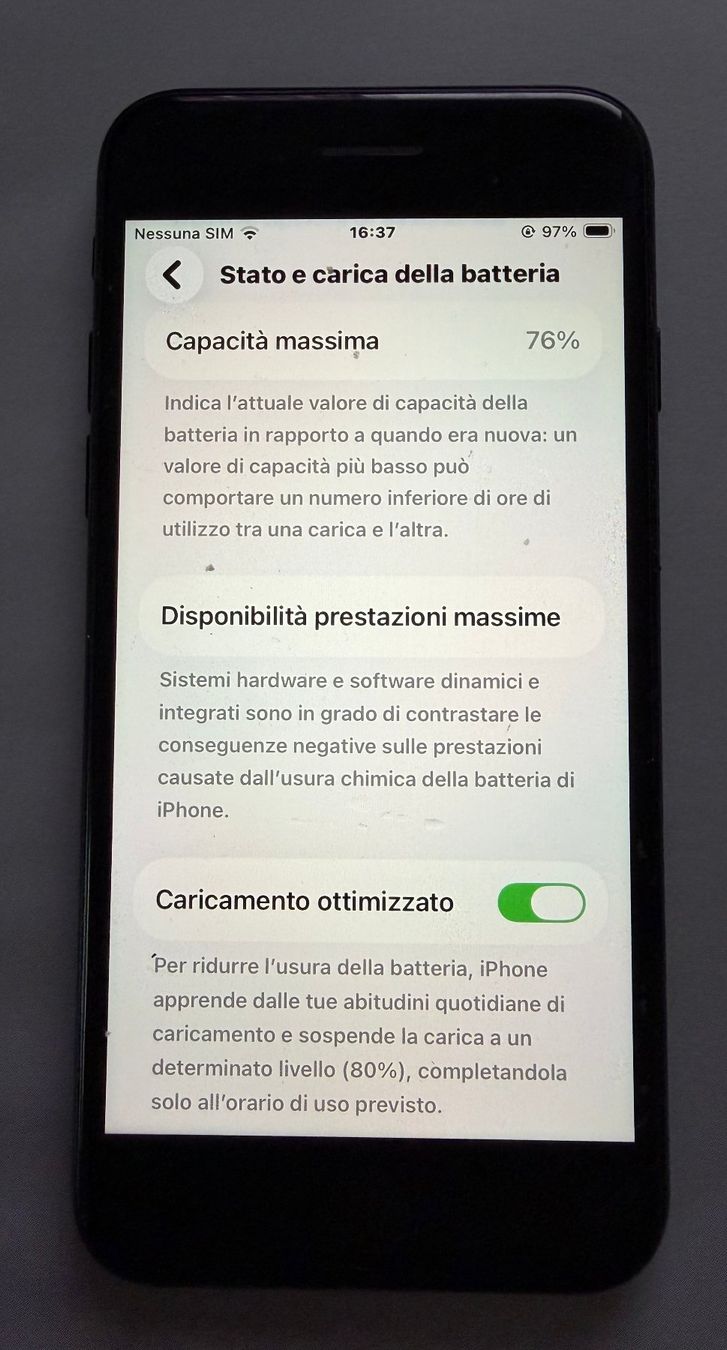 Apple Telefoni cellulari / Smartphones: iPhone SE (2 generation) - Top Zustand – Usato da Gordola venduto da Gtn11 5
