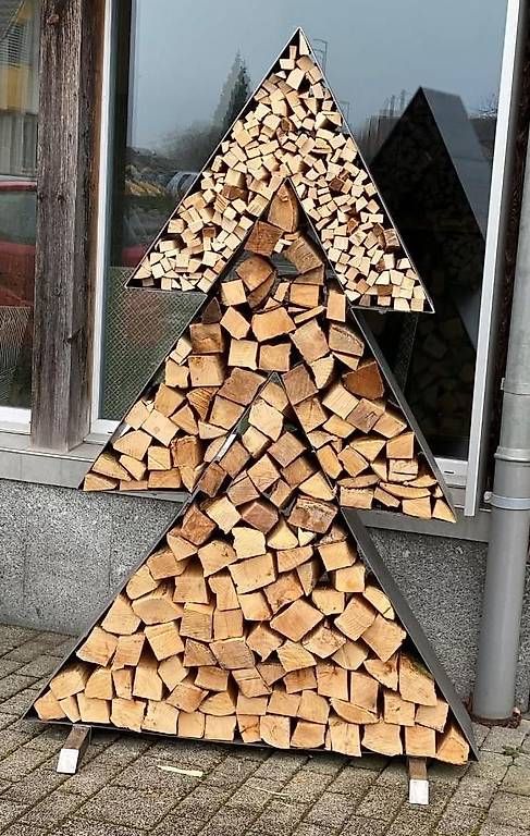 Tutte le decorazioni: Brennholzgestell Tannenbaum diverse Grössen – Usato da Hefenhofen venduto da LieberherrAG