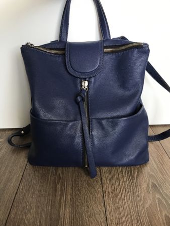 Gianni Chiarini Sac à dos bleu marine en cuir, parfait!