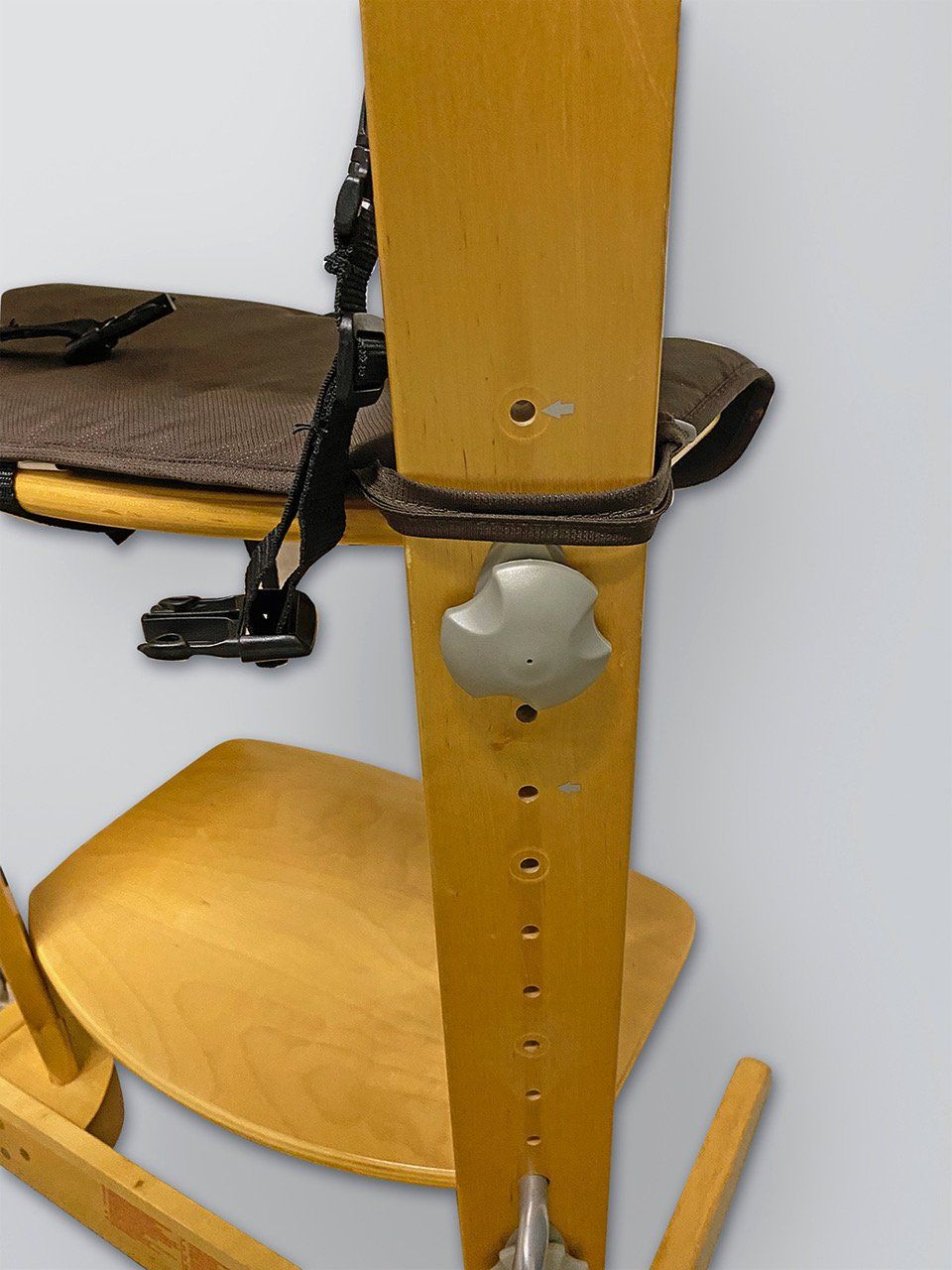 Hochstühle: Antiker Kinder-Hochstuhl – Gebraucht aus Murten von Bodoni59 3