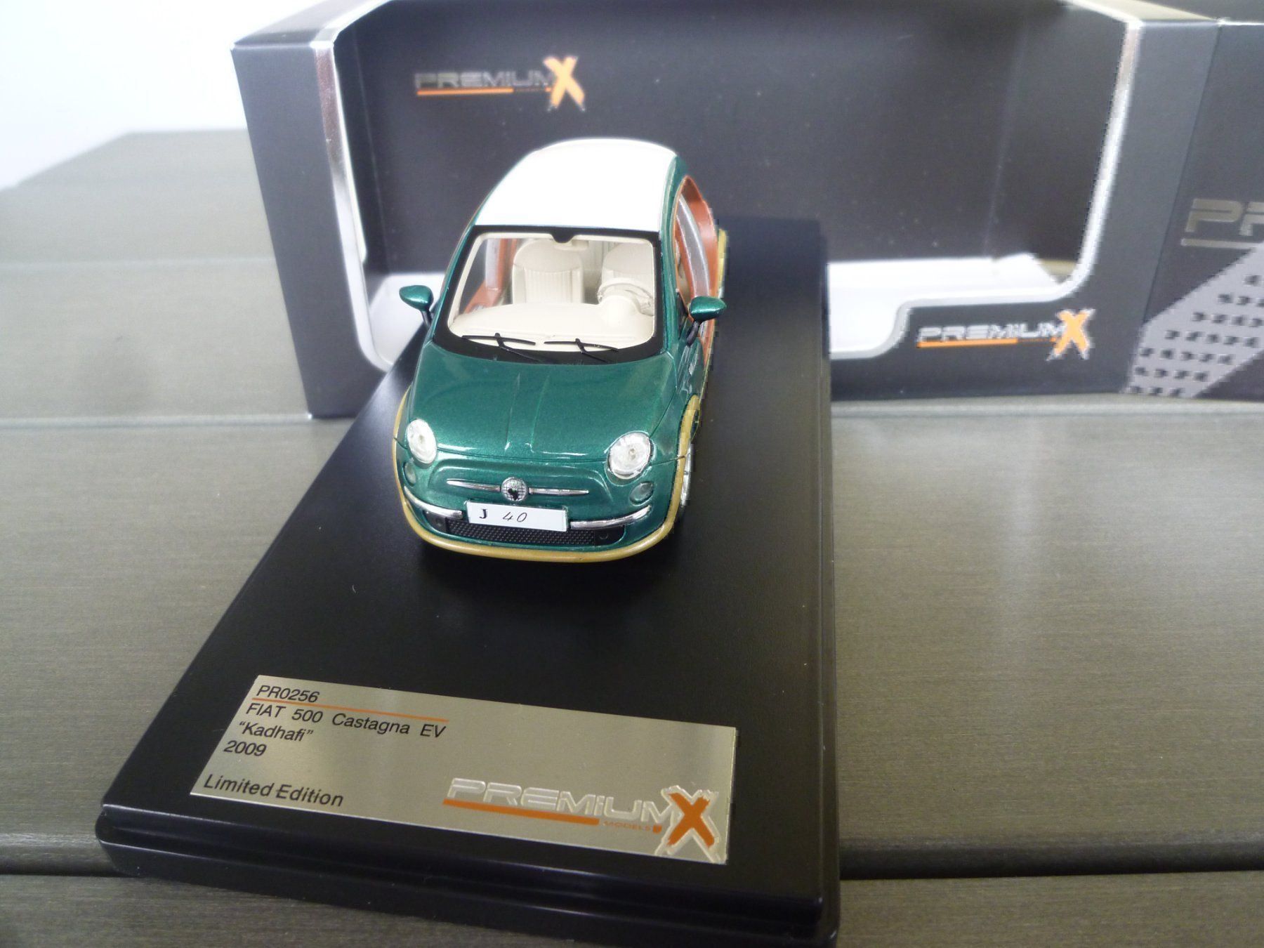 Fiat Modellini d'auto: Fiat 500 Castagna EV "Kadhafi" (2009) – Nuovo e nell'imballaggio originale da Flawil venduto da Imperiosud 3