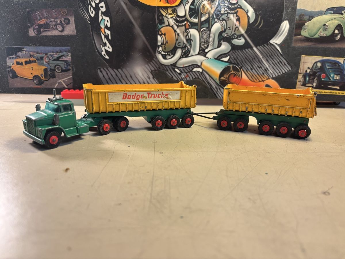 Matchbox Modellini d'auto: Matchbox King Size Dodge Tractor – Usato da Möriken AG venduto da Classics16