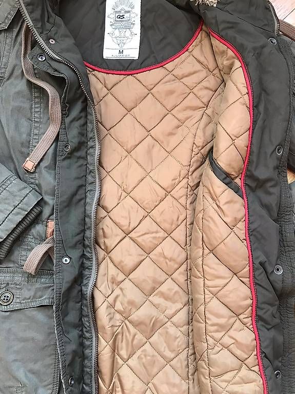 Cappotti: Wintermantel mit Kapuze von S. Oliver – Usato da Basel venduto da jan_k9cz 3