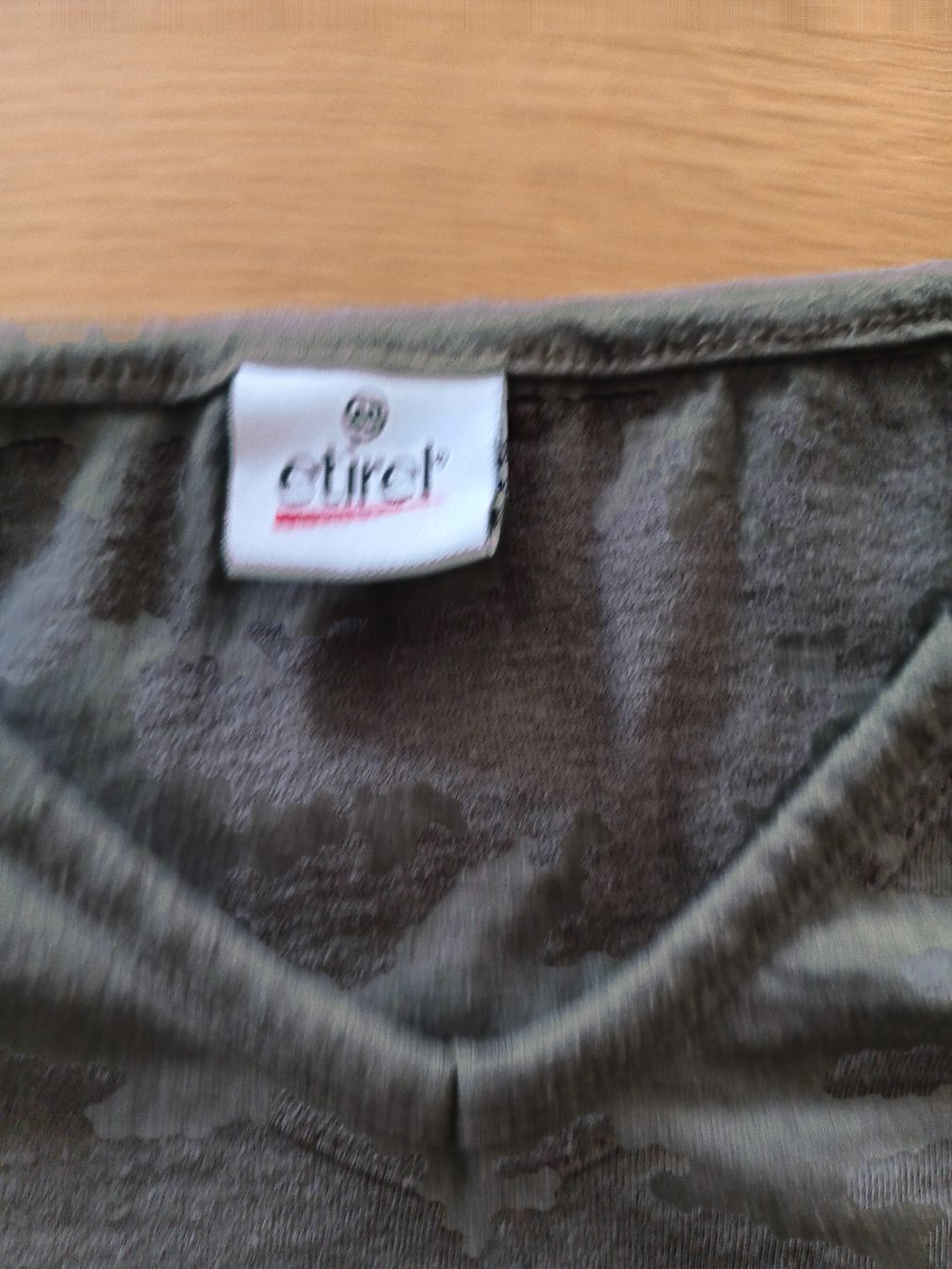 T-Shirts: Sport shirt etirel – Neu (gemäss Beschreibung) aus Stansstad von leoni66 1