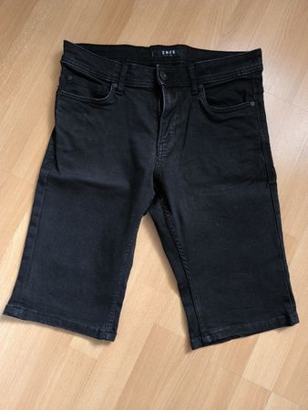 Kurze Jeanhose Grösse S