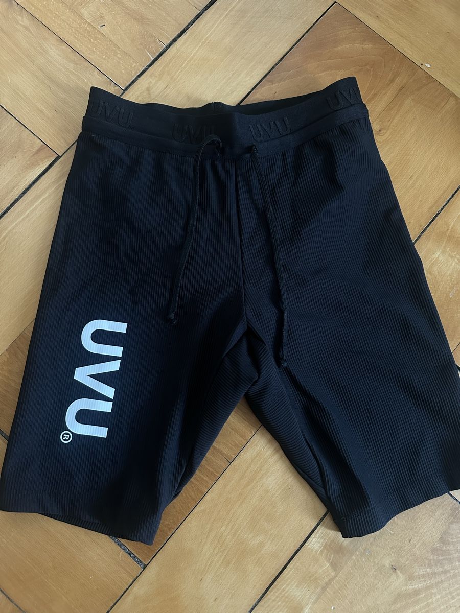 Pantaloni: UVU half tigth S – Nuovo (secondo la descrizione) da Männedorf venduto da willywonka14