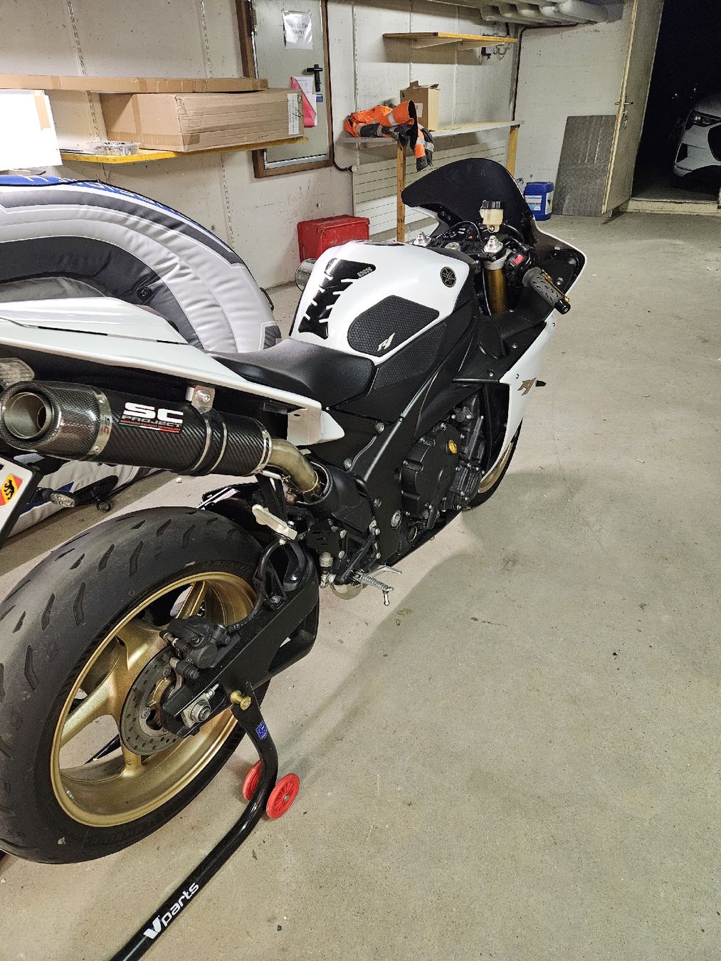 Yamaha Strada: Yamaha R1 – Usato da Hinterkappelen venduto da manu97 2