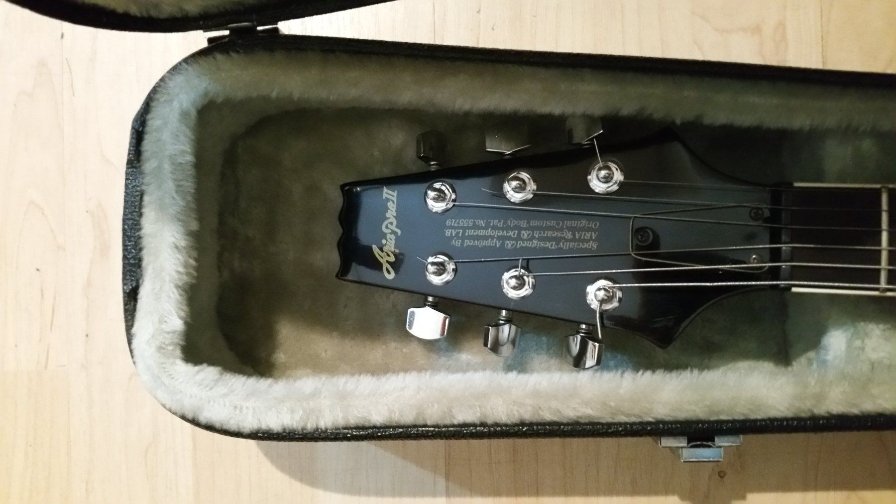 Aria Strumenti musicali: Jazzgitarre Aria – Usato da sulgen venduto da 270963 2