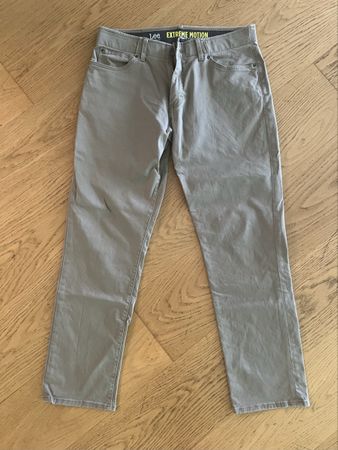 LEE Herren Jeans Beige Extreme Motion Straight Fix 33/30