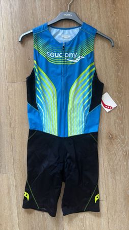 Triathlon Anzug Saucony Herren Gr M neu mit Etikett NP 229.-