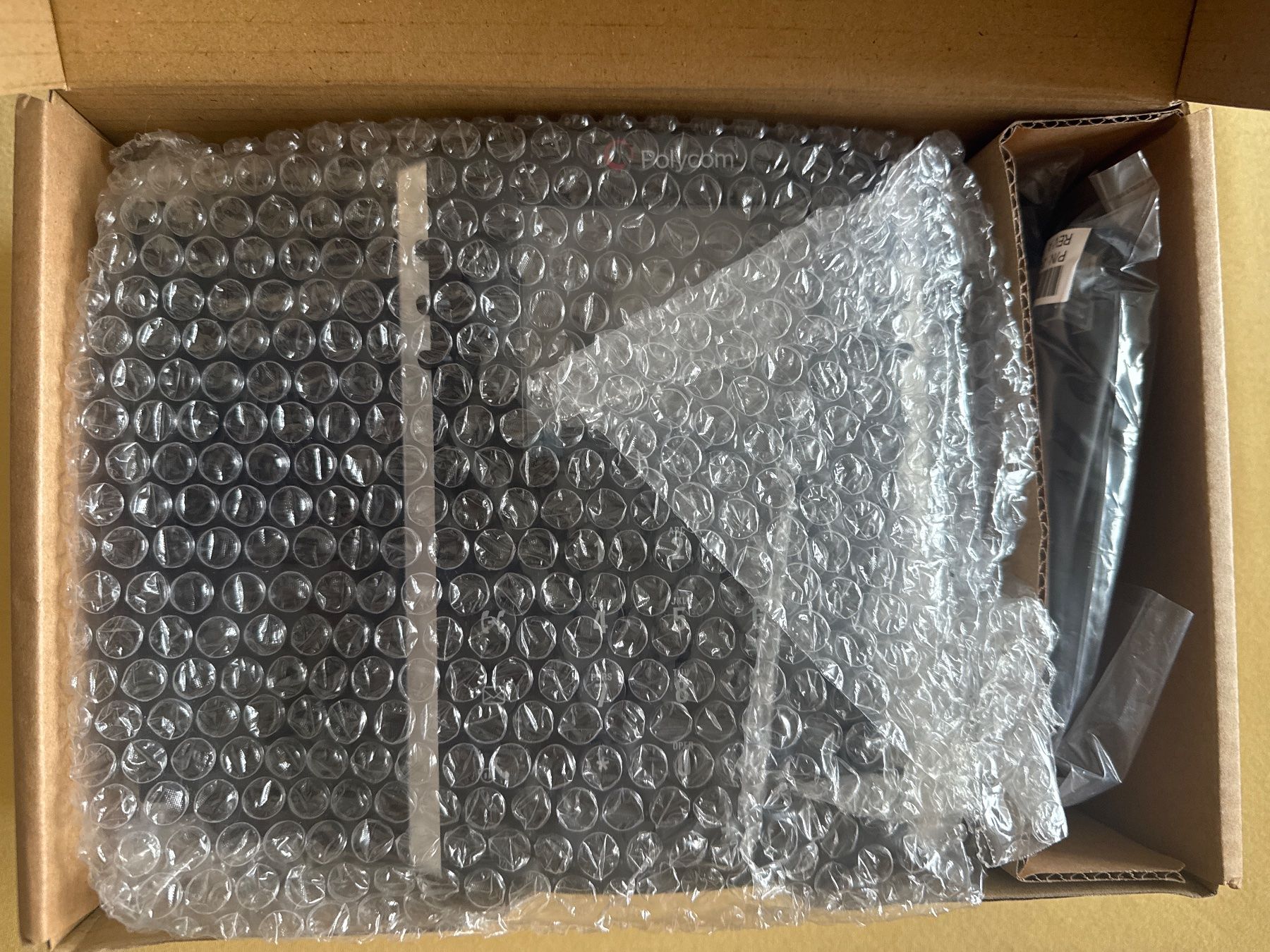 Polycom Telefoni: POLYCOM VVX 411 DESKTOP PHONE, SKYPE, POE – Nuovo e nell'imballaggio originale da Horgen venduto da CS75 3