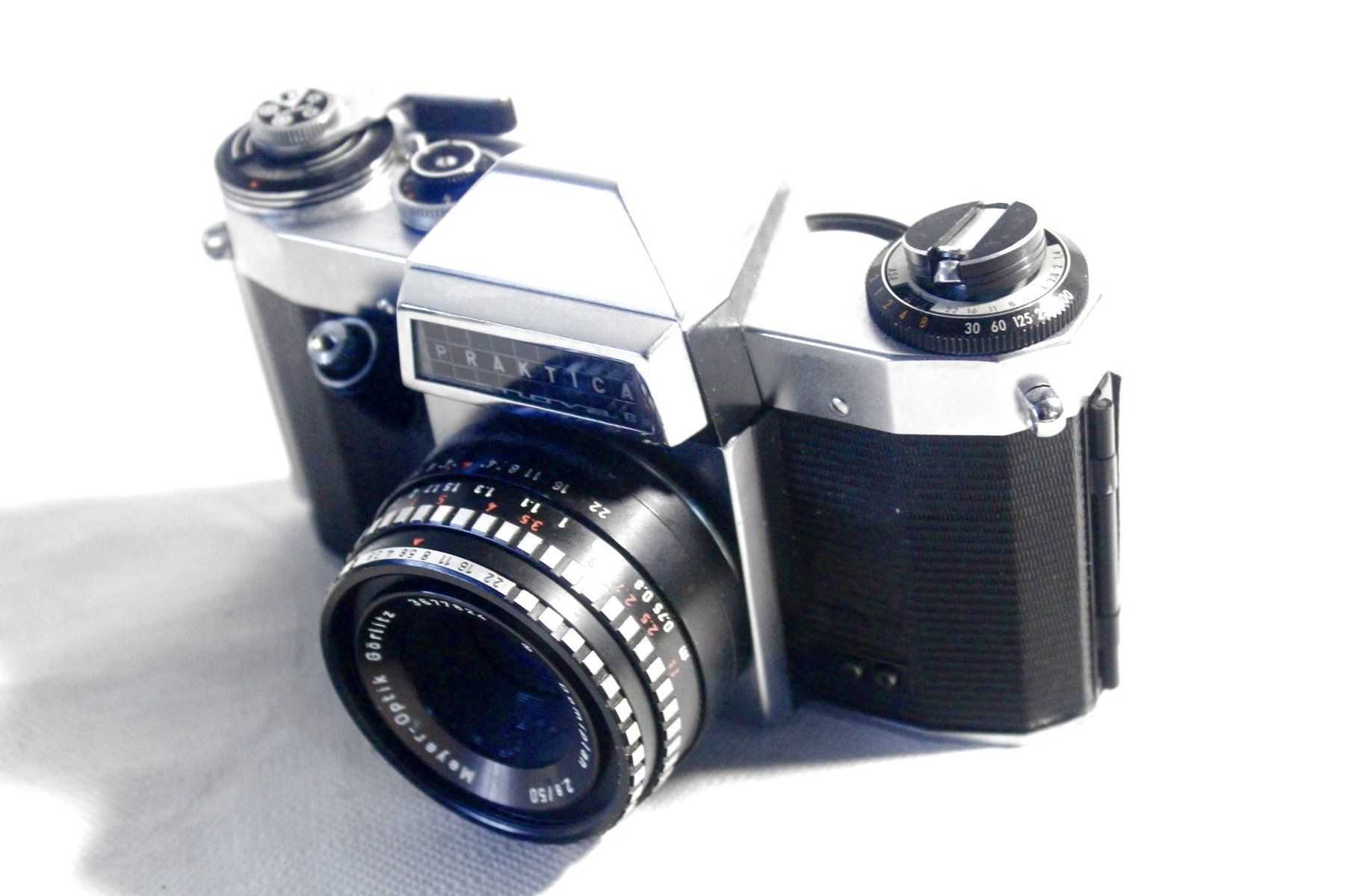 Praktica Fotocamera: PRAKTICA Nova B mit Domiplan 2.8/50 Meyer Optik Görlitz – Usato da Bern venduto da kultiges 3