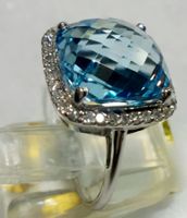 Diamanten und Blau Topas Ring