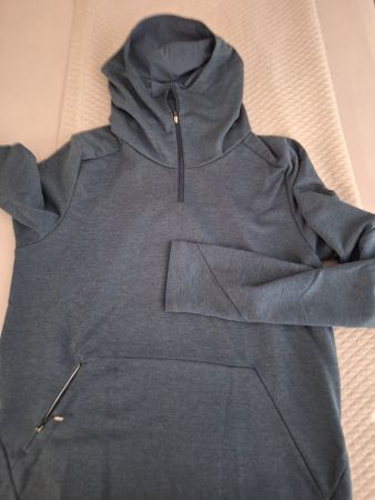 Kapuzenpullover von ON blau mit Reissverschluss