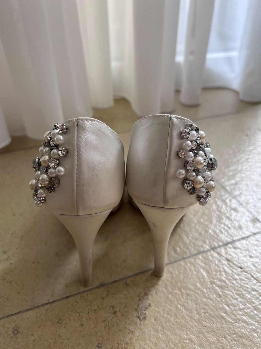 Scarpe da donna: Pumps / Brautschuhe – Usato da Zofingen venduto da vLo_ur 2