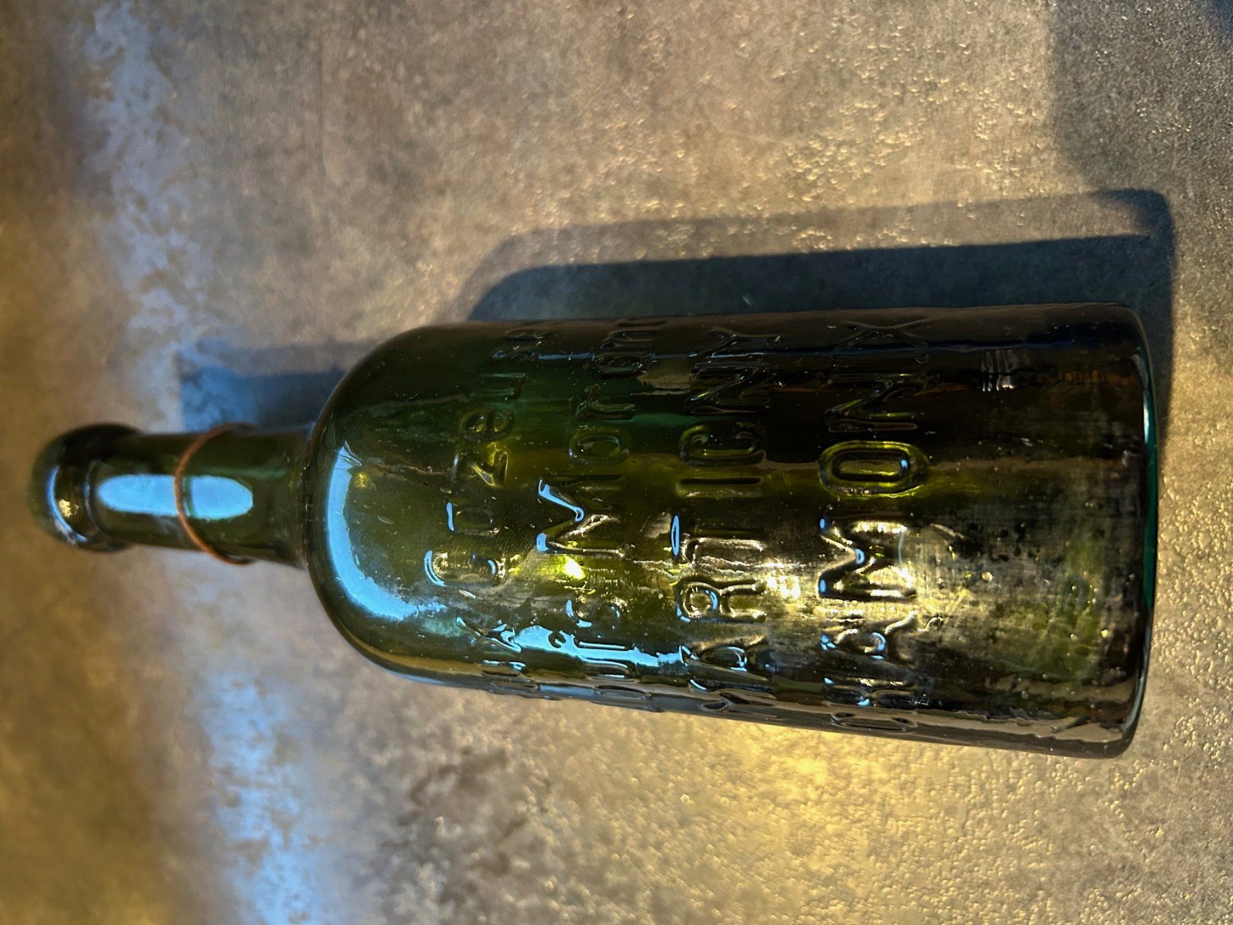 Bottiglie: LOUIS MORAND DISTILLERIE MARTIGNY – Usato da Genève venduto da GIRAGLIA 1
