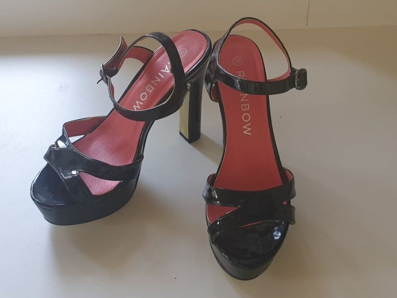 Scarpe da donna: Sexy Damenschuhe  Gr. 38 – Nuovo (secondo la descrizione) da Egg b. Zürich venduto da Tuddy
