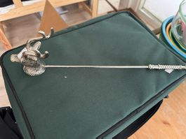 Kerzenlöscher mit Hirschkopfmotiv