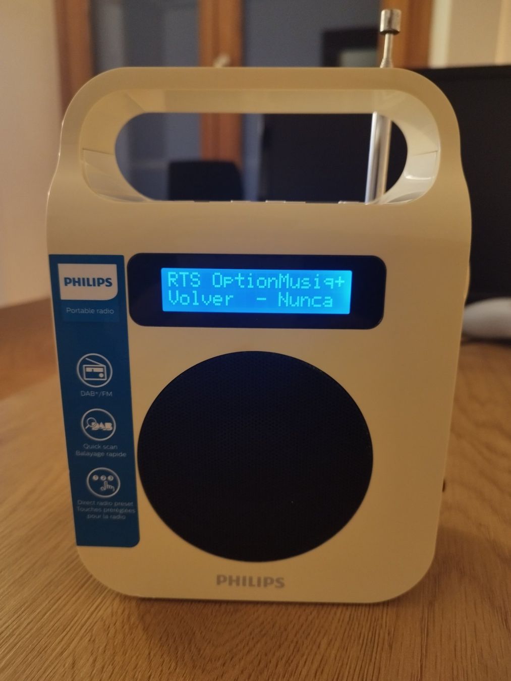 Philips Radio: Radio DAB+ FM Philips AE5600 – Usato da Vallorbe venduto da Leonidas1337 3