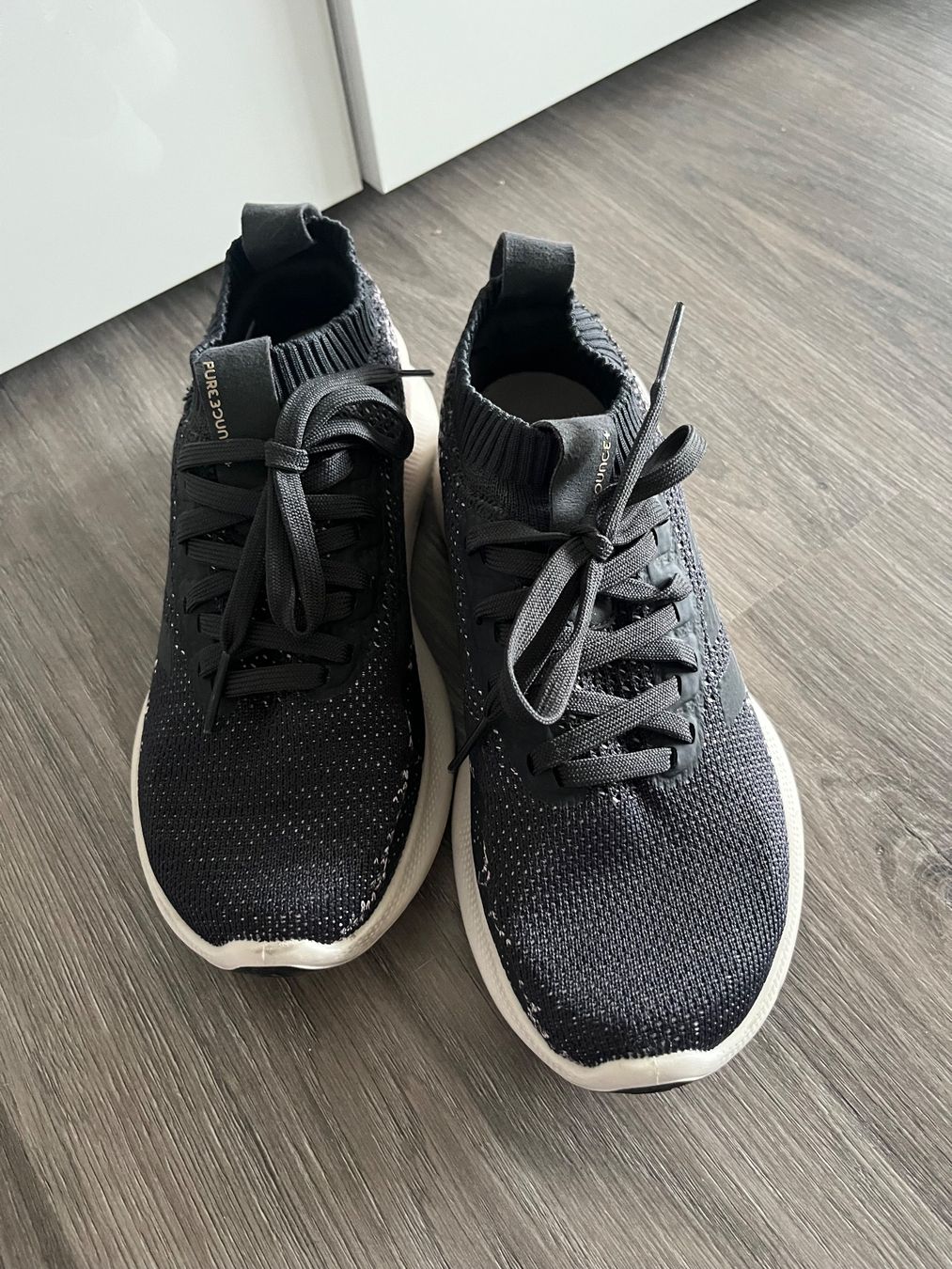 Adidas Damenschuhe: Adidas Pure Bounce + size 38 – Gebraucht aus Bôle von lau_wc66 1