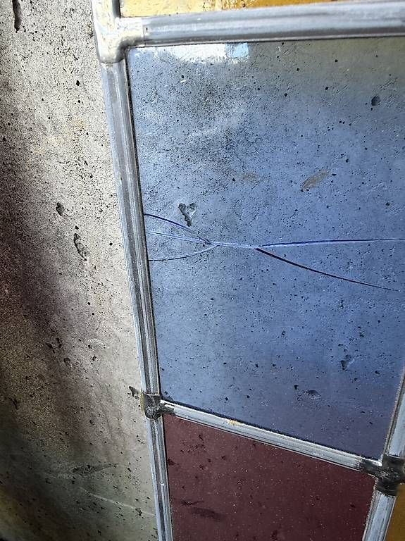 Fenster: Farbfenster – Gebraucht aus Triesenberg von saeli17 2