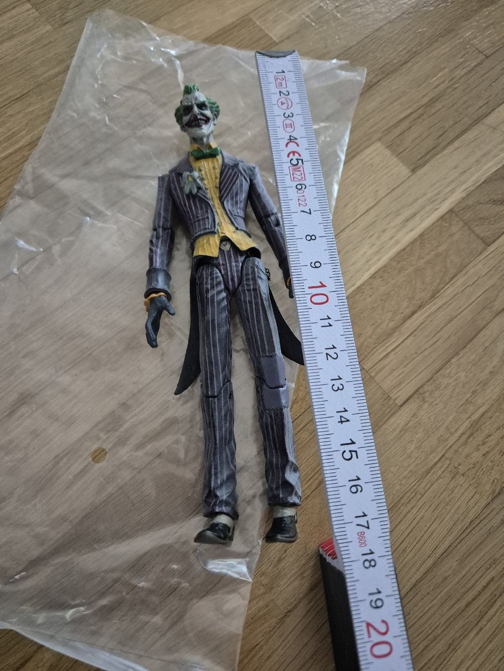 Statuette: Figurine JOKER – Usato da Cugy FR venduto da POWER-STI 2