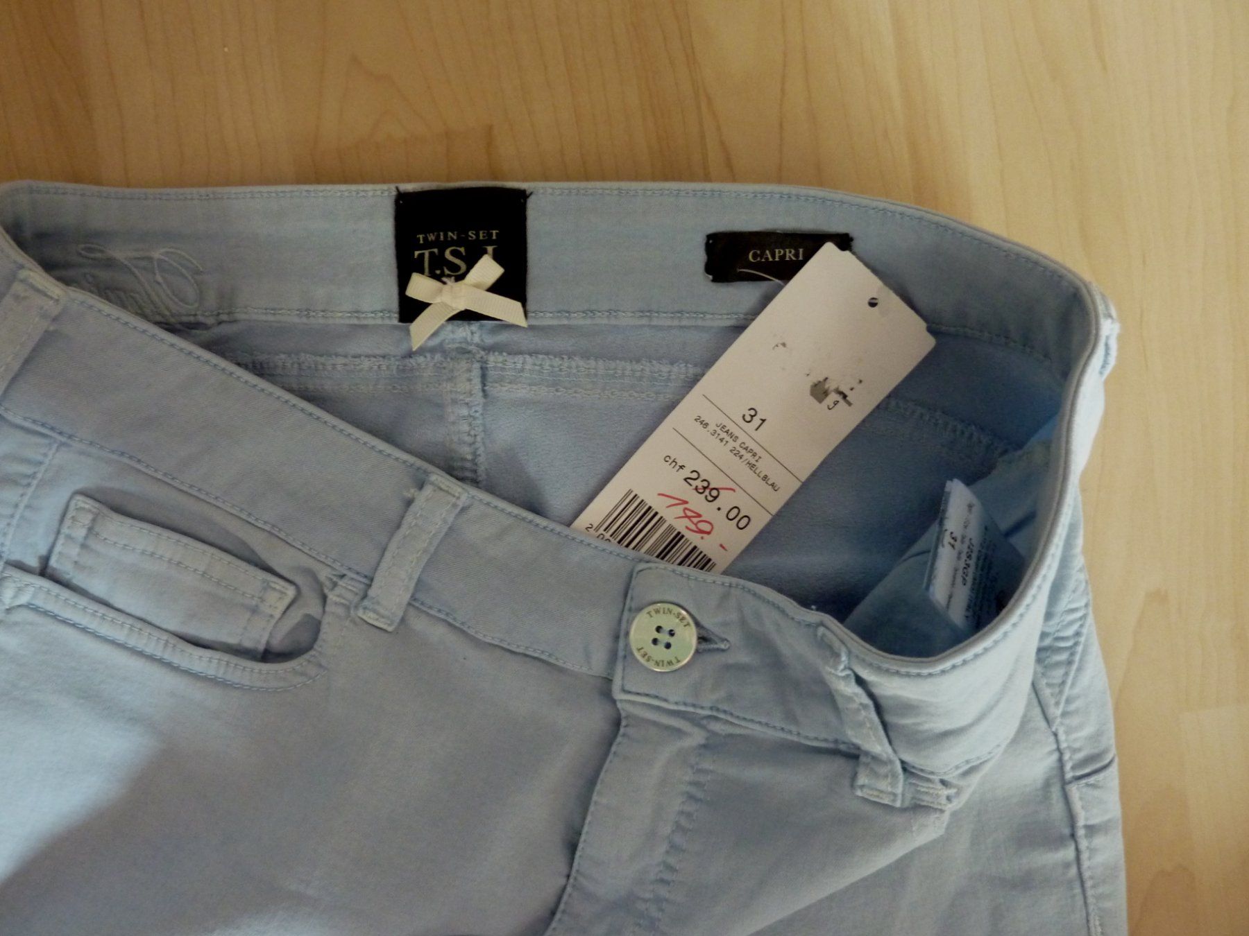 Jeans: Jeans Capri aus nile Gr. 31 – Nuovo e nell'imballaggio originale da Melchnau venduto da BarbaraD01