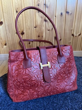 Roter H-Bag aus Leder, geprüft