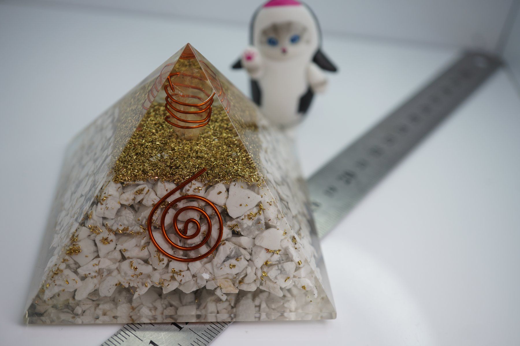 Mineralien & Heilsteine: Howlith       -Orgonit - Pyramide by TOPSTONE – Defekt aus Eschenbach SG von topstone 7