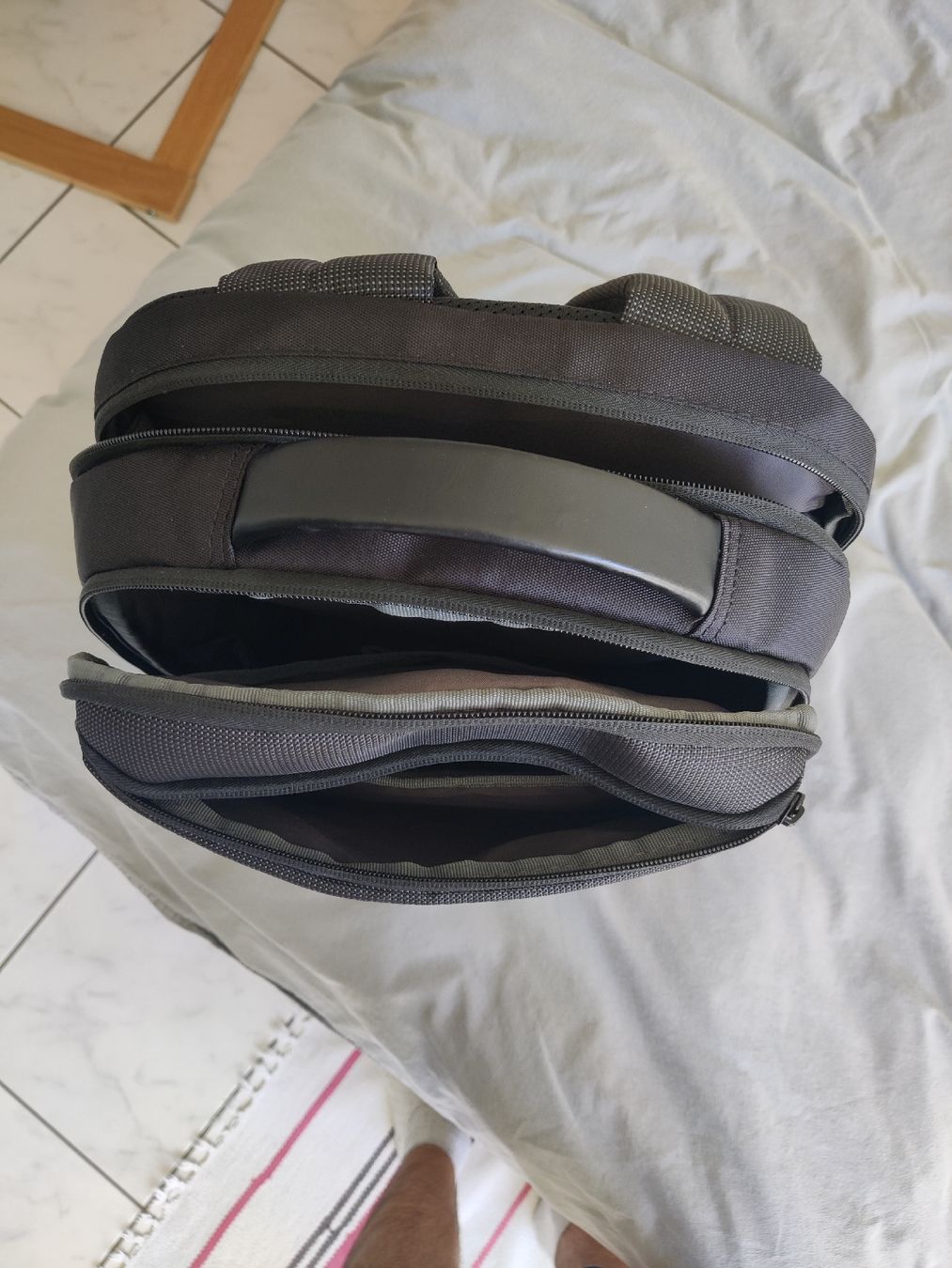 Lenovo Zaini: Lenovo Laptop Rucksack / Backpack  – Nuovo (secondo la descrizione) da Zürich venduto da Yaxit 1