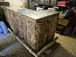 Bar avec plateau personnalisé et 4 tabourets harley. 
