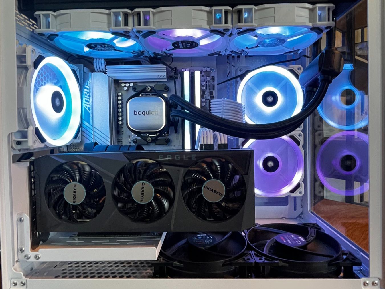 PC: Gaming PC High End, DDR5, wie neu – Usato da Ermatingen venduto da nik_y658 5