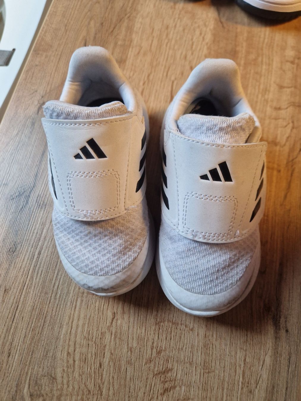 Adidas Scarpe per ragazzi: running scarpe per bambini adidas Runfalcon 3.0 – Usato da dietikon venduto da kar_l26c
