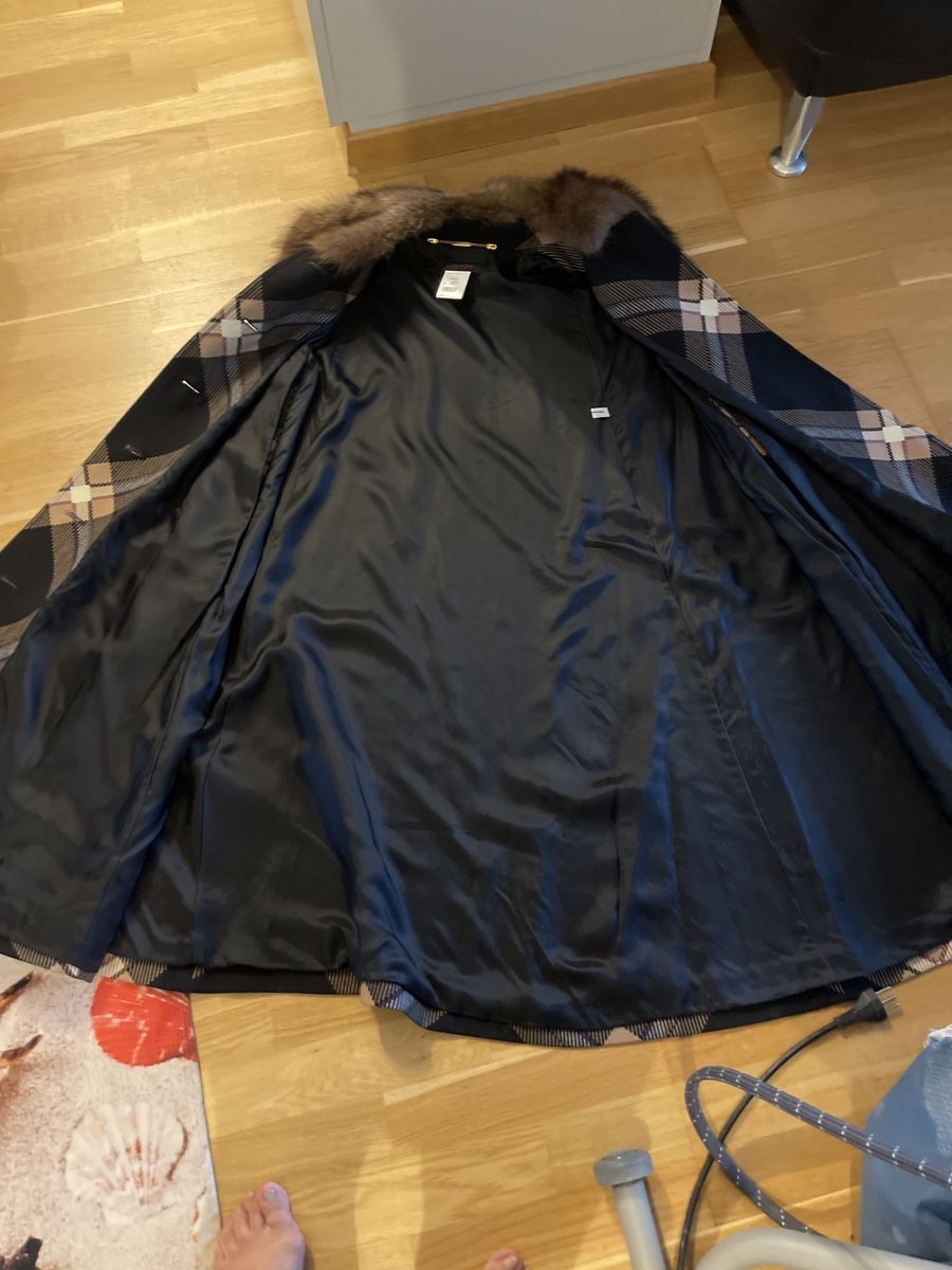 Mäntel: Escada Mantel mit echtem Fehl – Neu (gemäss Beschreibung) aus Birmensdorf ZH von irina61 5