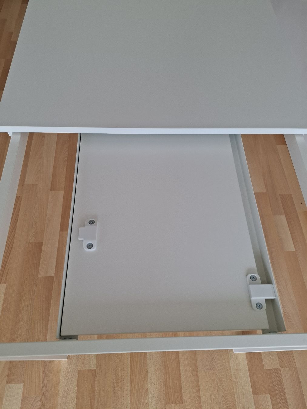 Ikea Schreibtische: Ausziehtisch – Gebraucht aus Hinwil von Ymmn 1