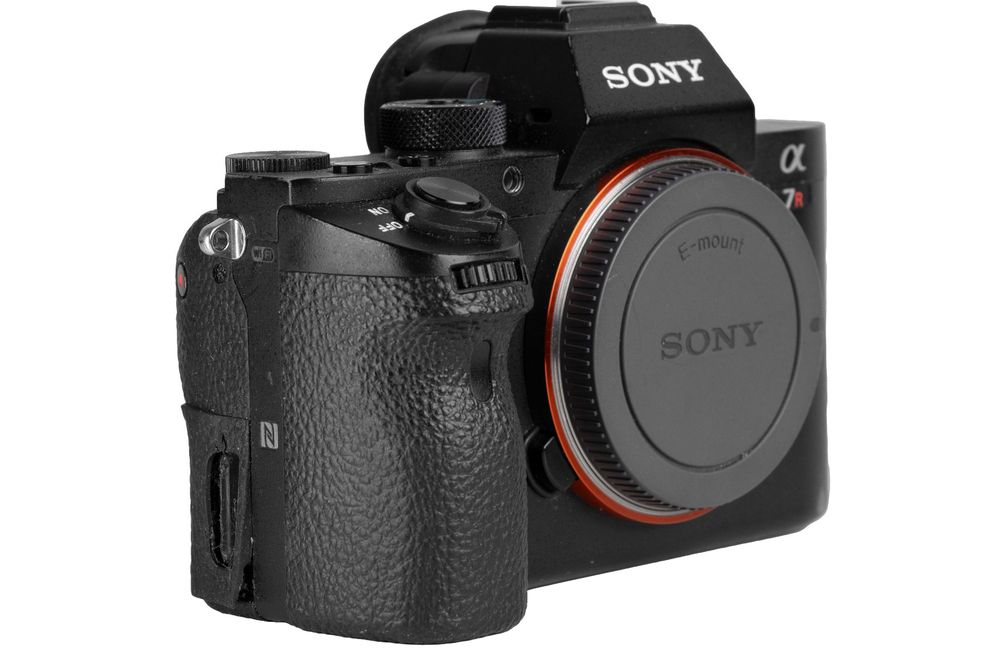 Sony Kamera: Sony Alpha A7R II / MK 2 Body ILCE-7RM2 Alpha 7R Kamera – Gebraucht aus Emmen von 010 8